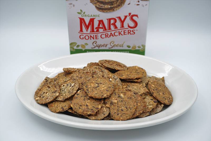 メアリーズゴーンクラッカー・スーパーシード「バジル+ガーリック」